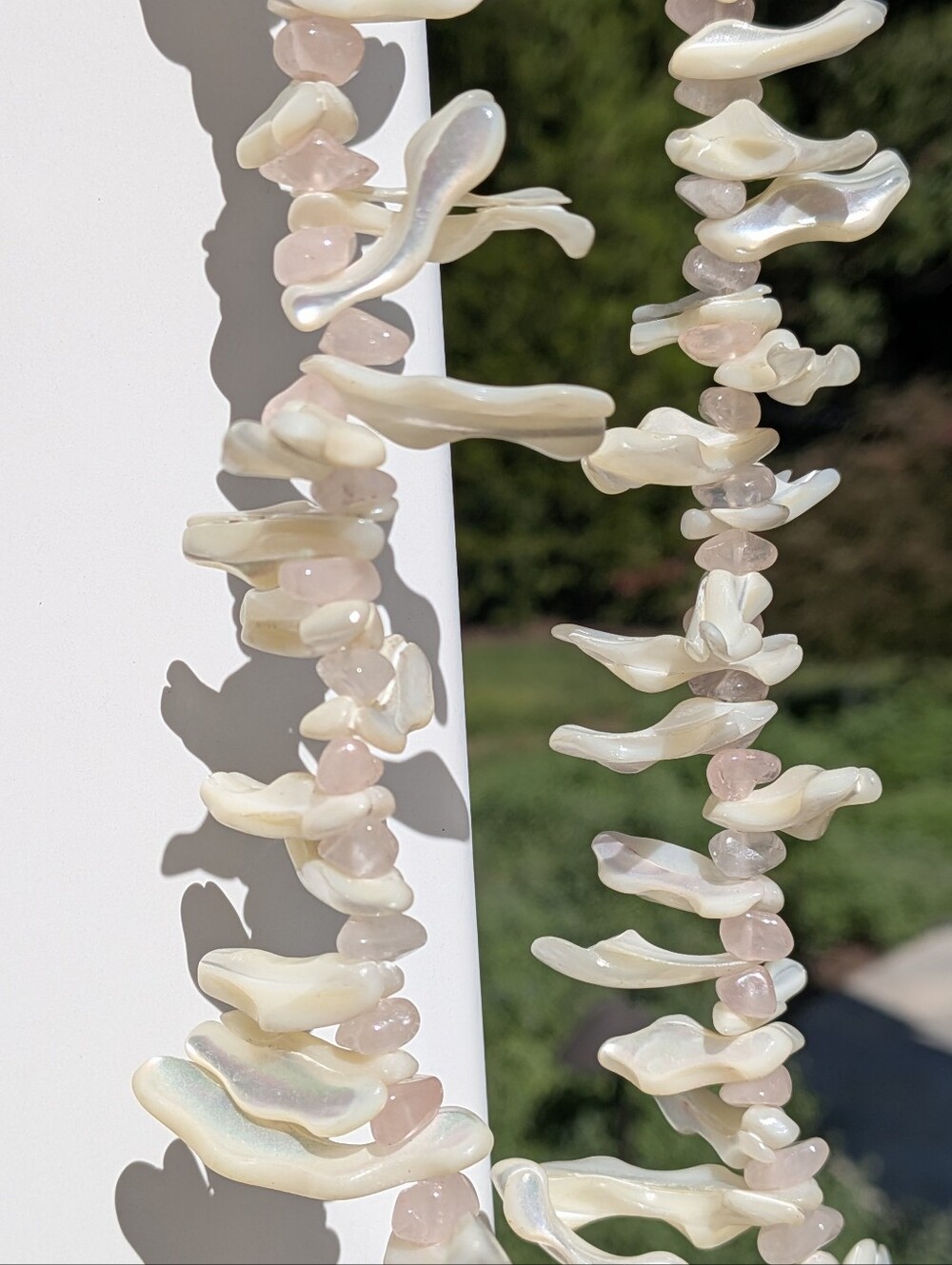 🌸 Vintage Mother of Pearl & Rose Quartz Necklace – 24"